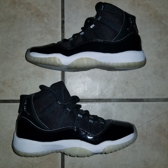 Jordan's 11 retro - Picture 1 of 5